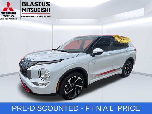 Used 2023 Mitsubishi Outlander 4WD Plug-In Hybrid image 13