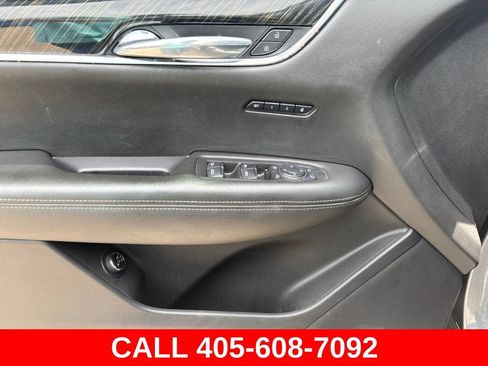 Used 2022 Cadillac XT6 Premium Luxury FWD image 15