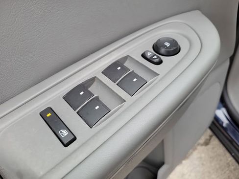 Used 2017 Chevrolet Traverse LS image 19