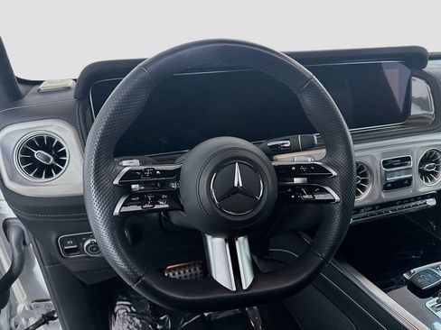 Used 2025 Mercedes-Benz G 550 image 12