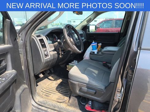 Used 2017 RAM 1500 Express AWD/4WD image 12