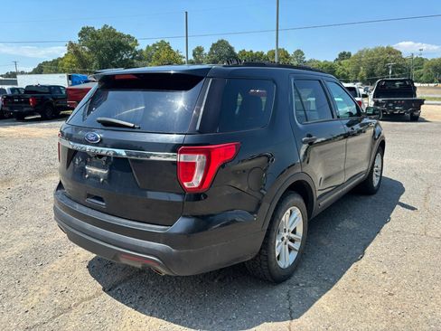 Used 2017 Ford Explorer FWD image 4