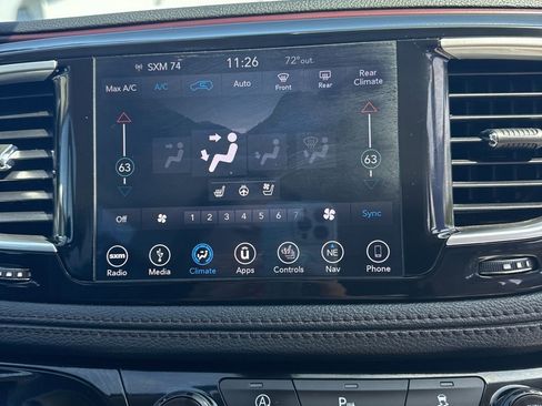Used 2019 Chrysler Pacifica Limited FWD image 17