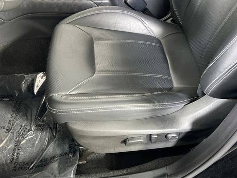 Used 2023 Subaru Forester Limited image 20