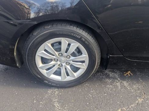 Used 2011 Hyundai Sonata GLS image 12