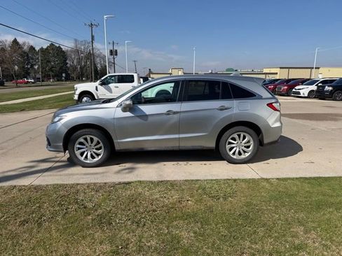 Used 2017 Acura RDX image 2