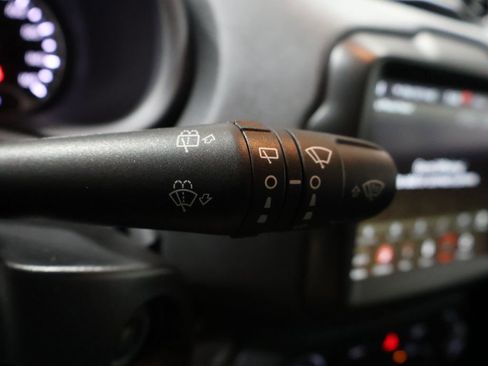 Used 2023 Jeep Renegade Latitude image 38