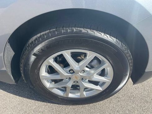 Used 2023 Chevrolet Equinox LT FWD image 27