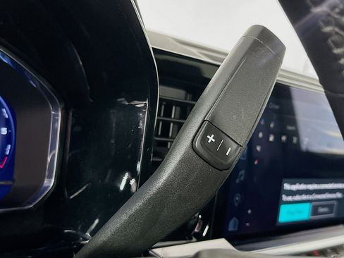 Used 2023 Chevrolet Silverado 1500 LT image 24