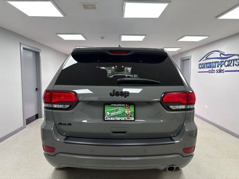 Used 2021 Jeep Grand Cherokee Laredo X AWD/4WD image 7