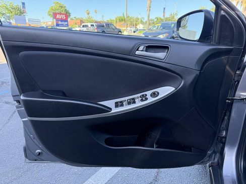 Used 2015 Hyundai Accent GS FWD image 9
