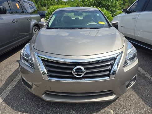 Used 2013 Nissan Altima 2.5 SV FWD image 3