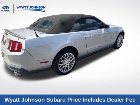 Used 2010 Ford Mustang Convertible RWD image 8