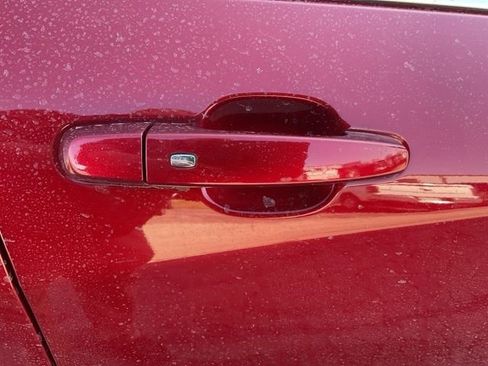 Used 2023 Chevrolet Equinox LT image 19