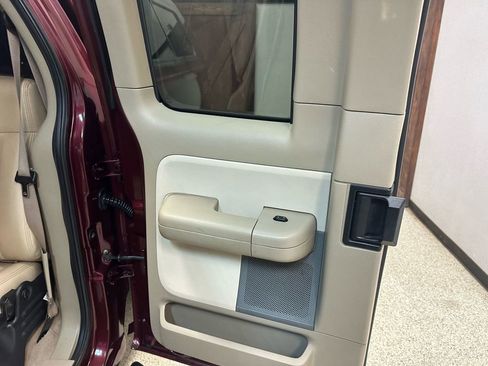 Used 2004 Ford F150 Lariat image 10