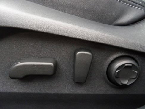 Used 2025 Subaru Outback Limited image 15