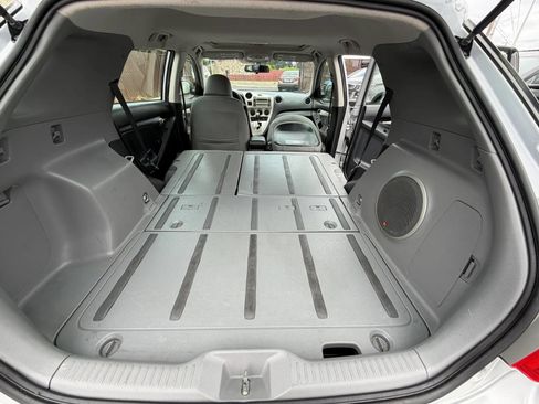 Used 2009 Toyota Matrix S FWD image 11