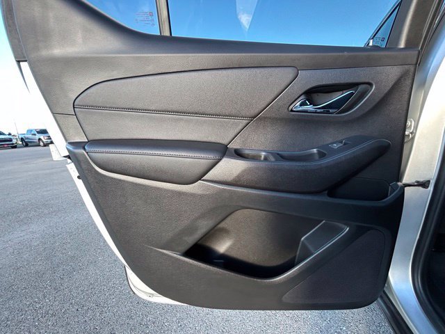 Used 2022 Chevrolet Traverse LT AWD/4WD image 40