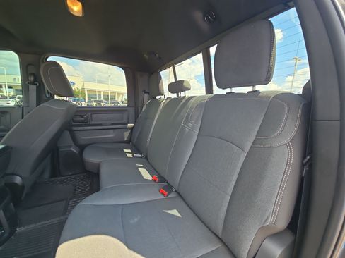 Used 2024 RAM 2500 Tradesman w/ Chrome Appearance Group AWD/4WD image 42