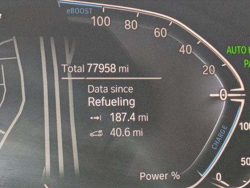 Used 2022 BMW 330e w/ Driving Assistance Package image 11