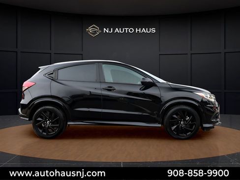 Used 2021 Honda HR-V Sport image 9