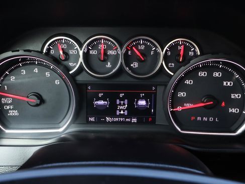 Used 2019 Chevrolet Silverado 1500 LTZ image 6