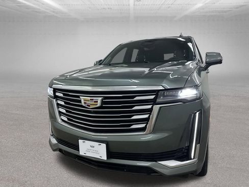 Certified 2024 Cadillac Escalade Premium Luxury Platinum AWD/4WD image 4