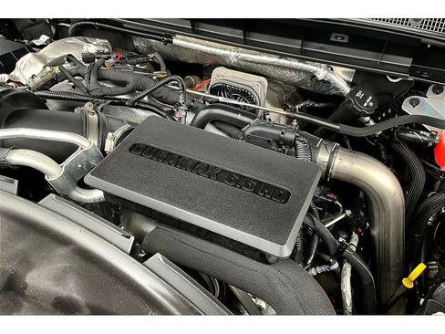 Used 2025 GMC Sierra 3500 Denali w/ Denali Reserve Package image 32