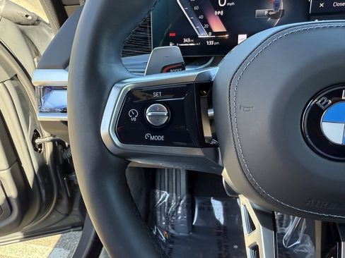 Used 2025 BMW 740i w/ Premium Package image 24