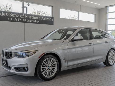 Used 2015 BMW 328i Gran Turismo xDrive AWD/4WD image 3