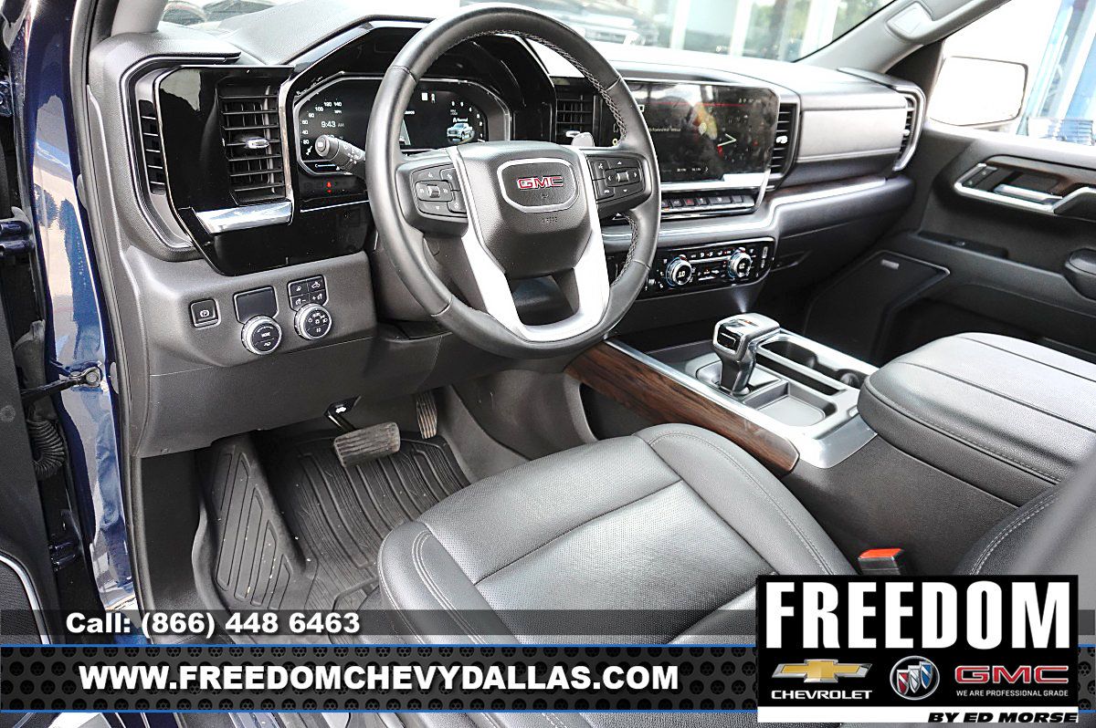 Used 2023 GMC Acadia SLE w/ Driver Convenience Package FWD image 6