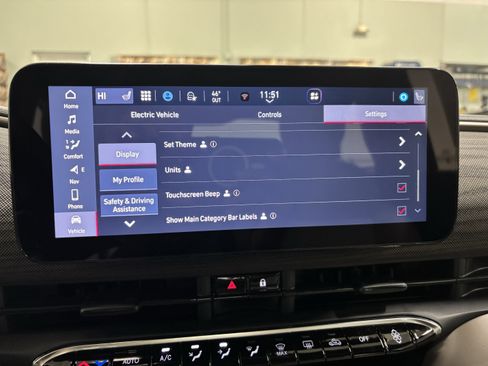 New 2025 FIAT 500 e image 17