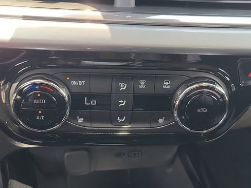 New 2026 Chevrolet Trax LT w/ Midnight Edition FWD image 28
