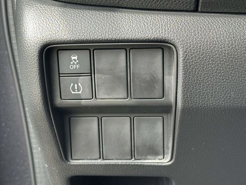 Certified 2019 Honda CR-V LX image 17