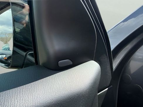 Used 2019 INFINITI QX60 Luxe w/ Essential Package image 15