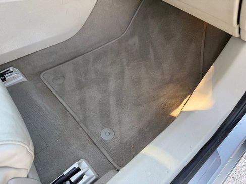 Used 2015 Cadillac XTS Luxury image 25