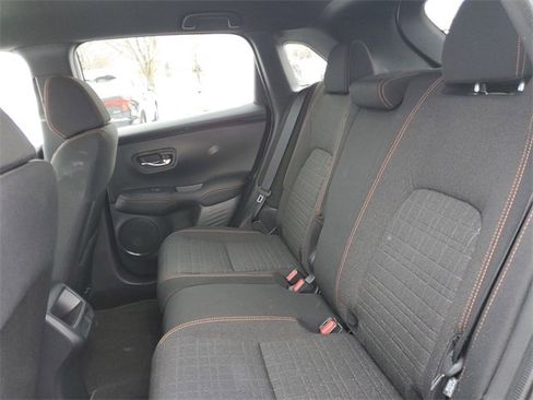 Used 2025 Honda HR-V Sport image 9