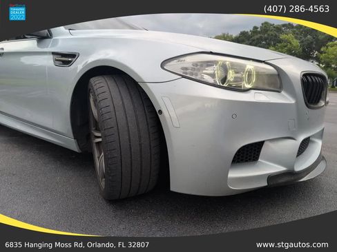 Used 2013 BMW M5 RWD image 9