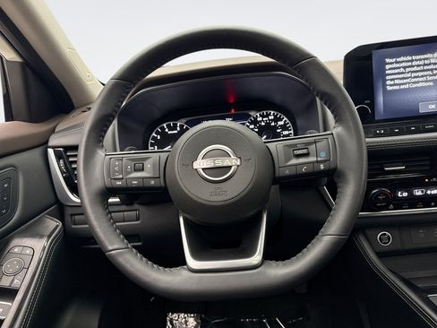 Used 2023 Nissan Rogue SL w/ SL Premium Package AWD/4WD image 12