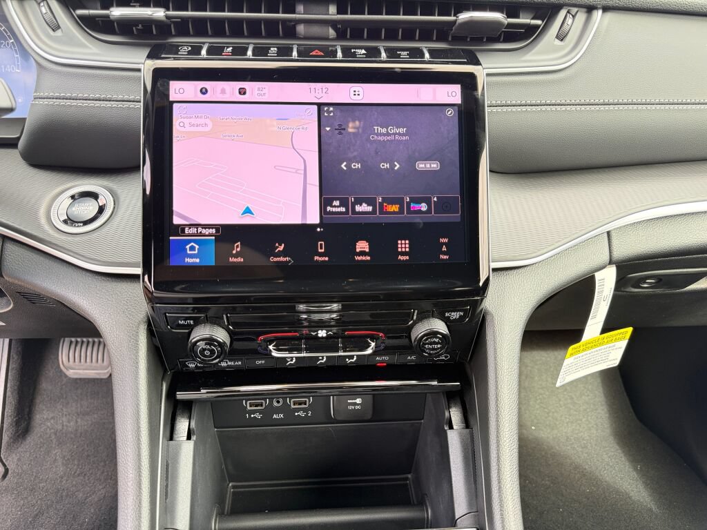 New 2027 Jeep Grand Cherokee Laredo AWD/4WD image 22
