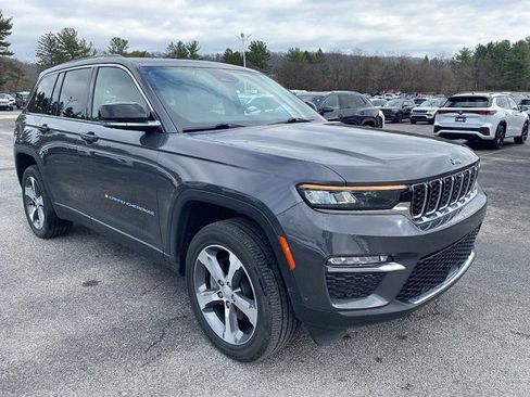 Certified 2022 Jeep Grand Cherokee Limited 4xe w/ Luxury Tech Group II image 9