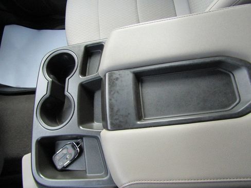 Used 2022 GMC Sierra 2500 SLE w/ SLE Value Package; image 20