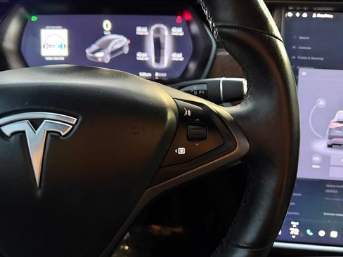 Used 2018 Tesla Model X 100D AWD/4WD image 40