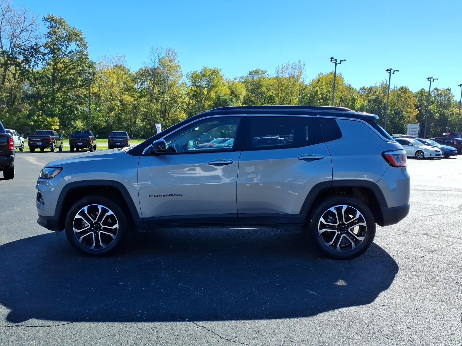 Certified 2022 Jeep Compass Limited AWD/4WD image 4
