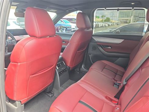 Used 2025 MAZDA CX-70 3.3 Turbo S w/ Premium Package AWD/4WD image 13