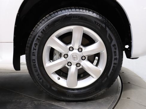 Used 2010 Lexus GX 460 image 34