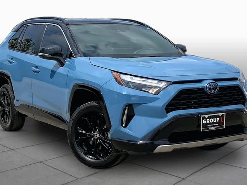 Used 2024 Toyota RAV4 XSE image 3