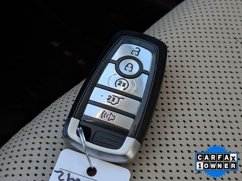 Certified 2022 Ford Escape Titanium w/ Titanium Elite Package image 31