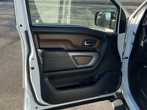 Used 2019 Nissan Titan Platinum Reserve w/ Platinum Utility Package image 27