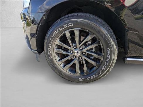 Used 2020 Ford Expedition Max Limited image 26